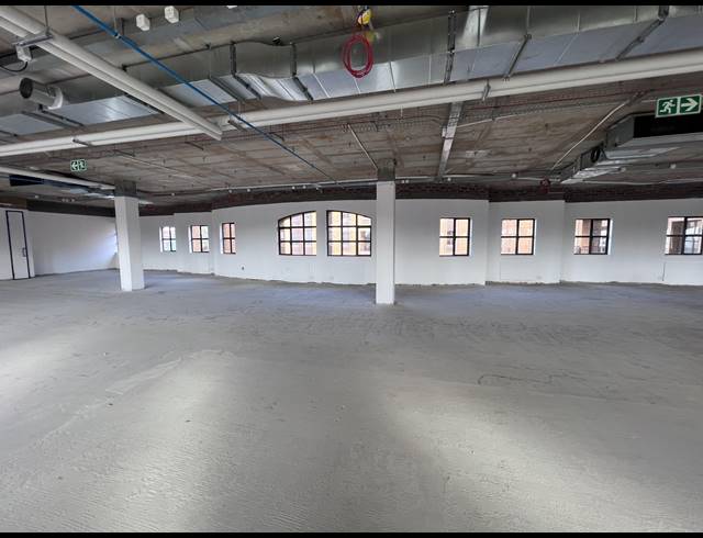 886M² OFFICE TO LET IN CENTURY CITY